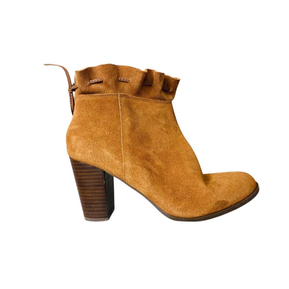 Crown & Ivy Brown Ankle Booties
